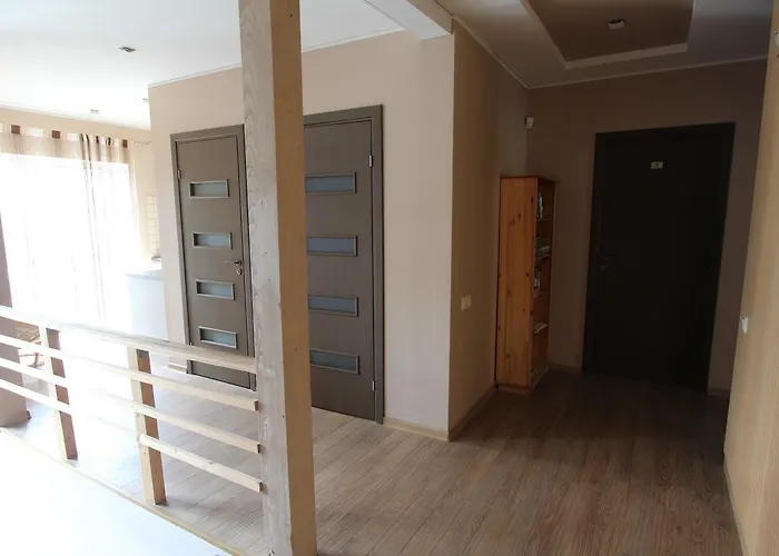 Sveciu Namai Danivila Гостьовий будинок Паланга